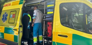 Muere un hombre tras sufrir un accidente en la ambulancia que le estaba trasportando de nuevo a su domicilio