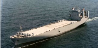 Un buque militar estadounidense fondea en Las Palmas de Gran Canaria tras 5 días navegando sin rumbo en aguas canarias