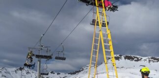 Crónica negra de los teleféricos: Astún roza la tragedia y pone en el punto de mira la seguridad de los remontes
