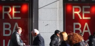 Las rebajas de enero ya han empezado en estas tiendas: dónde encontrar las mejores ofertas