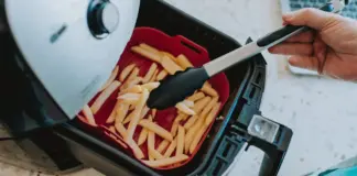 La 'airfryer' para ahorrar tiempo en la cocina es doble, compacta y cuesta 90 euros