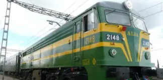 El tren histórico que nos lleva a conocer algunos de los enclaves más famosos de Madrid