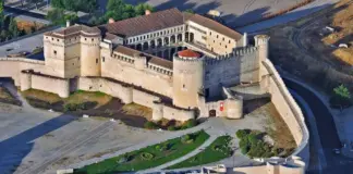 Cuéllar, la villa medieval de Segovia cuya muralla atesora edificios históricos