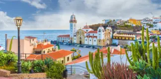 Los tres lugares de España a los que una revista no recomienda viajar en 2025 por las masificaciones