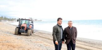 San Pedro Alcántara suma una nueva máquina de limpieza de playas