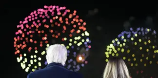 Trump y Melania celebran su regreso a la Casa Blanca con fuegos artificiales