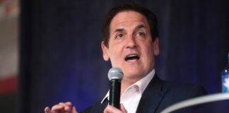 Fan de Dogecoin, Mark Cuban, Critica Memecoin de Trump Como un Atraso Para la Industria