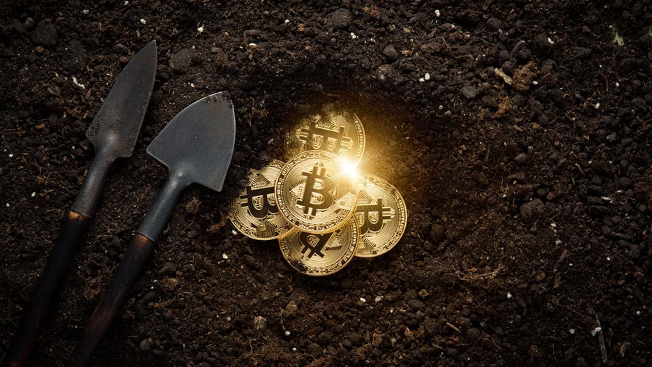 Dificultad Minera de Bitcoin Alcanza Máximo Histórico, 16 Años Después de Que Satoshi Iniciara Todo