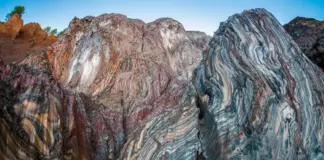 La extraña montaña de Cataluña que crece día a día y se puede visitar por dentro