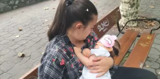 Andrea, madre de un niño con una rara hemiplejia: "No me importa que tenga discapacidad, pero que no sufra"