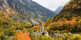 El pequeño pueblo a cinco minutos de Baqueira que parece sacado de una película de Disney