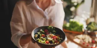 Un médico de Harvard desvela los alimentos que deberían comprar las mayores de 30 años