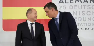 Sin Presupuestos, con elecciones anticipadas o con decisiones fallidas: así se tambalean muchos gobiernos de la UE