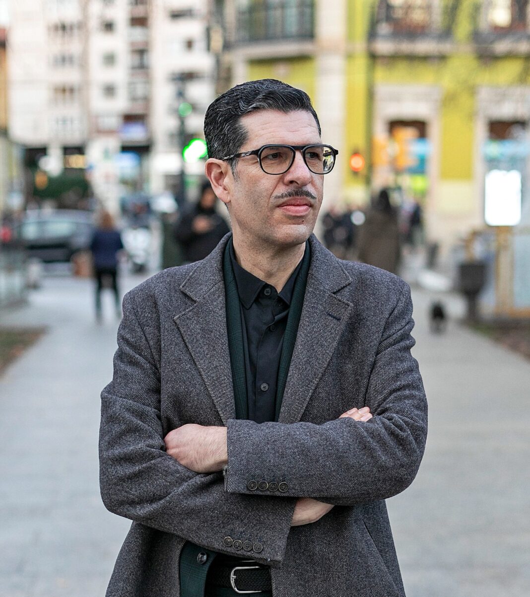 El gurú superventas de la filosofía de calle: "Estamos enfermos de felicidad, con nuestro estilo de vida no sabemos vivir bien"