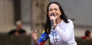El gobierno de Venezuela dice que María Corina Machado fingió su detención