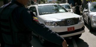 Opositor asilado muestra las malas condiciones dentro de la Embajada de Argentina en Caracas