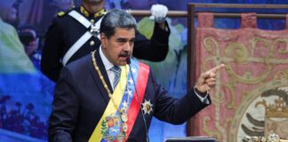 Maduro pone plazo para un proyecto de reforma de la Constitución para “una sociedad incluyente, democrática y libre”