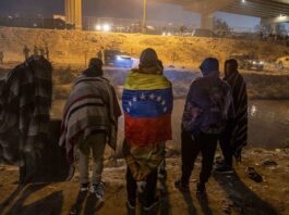 Migrantes venezolanos regresan a su país por temor a ser deportados