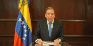 González Urrutia: Maduro "se autocorona dictador"