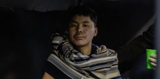 Esto es lo que diferencia a los soldados norcoreanos cuando retiran a un caído en el campo de batalla