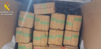 Reconvierten una ambulancia para transportar armas y hachís en Isla Mayor