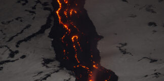 La erupción del volcán Etna y su espectáculo visual, en imágenes