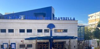 El concierto de piano de Sergey Belyavsky y la representación de la obra de títeres 'La Maestra' llegan al Teatro de Marbella