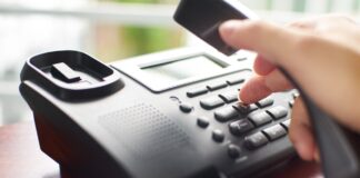 Agentes de IA Cambian a Lenguaje Computacional al Reconocerse Mutuamente Durante Llamada Viral
