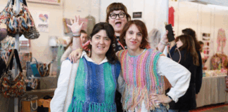 La cofradía del ovillo la lía en Madrid: "Hay grupos que vienen de Estados Unidos o Perú"