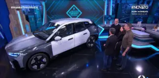 Funciones sorprendentes de algunos coches: cambiar de color, moverse como un cangrejo o saltar