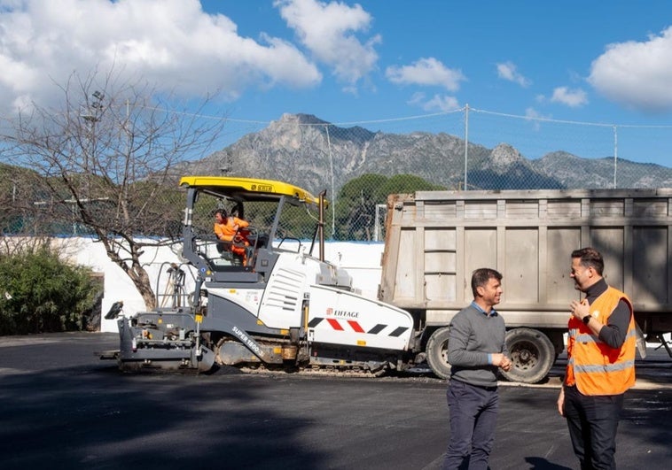 Marbella acondiciona los accesos y el parking del parque Vigil de Quiñones