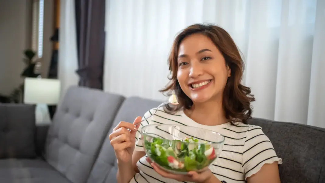 El ingrediente que no puede faltar en tu dieta si quieres bajar peso, según una nutricionista