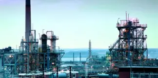 La gran industria se plantea abandonar el Estatuto electrointensivo: "Las ayudas no compensan"