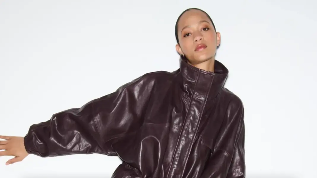 Zara rebaja el pantalón más bonito, favorecedor y elegante de este invierno