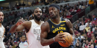 NBA: Jimmy Butler iguala a Wilt Chamberlain con este impresionante récord en su debut con Warriors
