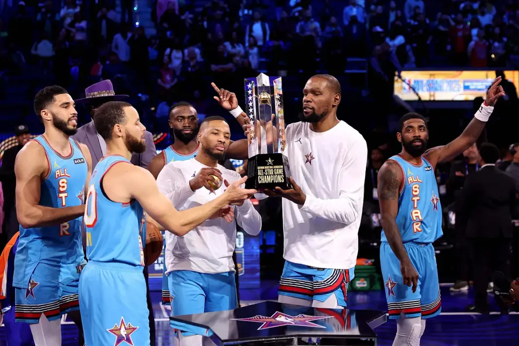 El equipo de Curry y Durant se lleva el primer All-Star de la NBA con formato de 'final four'