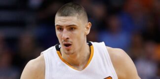 Los Lakers fichan a Alex Len