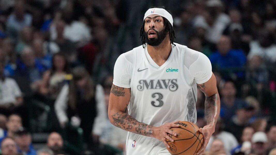 Anthony Davis, un debut para el recuerdo: protestas, exhibición... y lesión