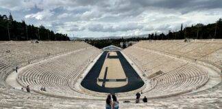 Roig Arena Aitana: La Experiencia Musical que No Puedes Perderte image
